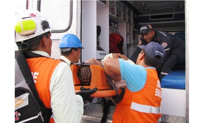 Este simulacro causó pánico entre los pobladores que pasaban por el lugar, puesto que no sabían lo que estaba sucediendo,