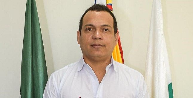 Luis Arturo Palmezano, alcalde de Hatonuevo.