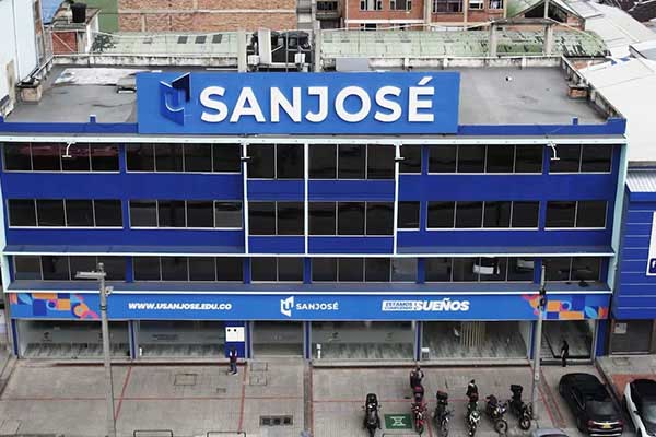 Edificio de la Fundación Universitaria San José en Bogotá. Foto F. Universitaria San José  