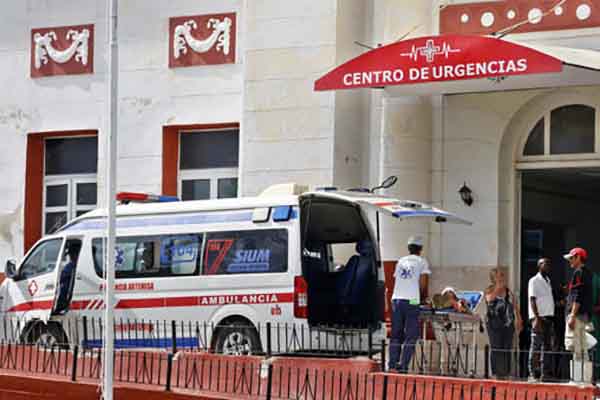 Las autoridades sanitarias de Cuba reconocen que el país se encuentra en una “situación complicada” por la epidemia de dengue y chikunguña, y proyectan una evolución “desfavorable” del brote en las próximas semanas. EFE/ Ernesto Mastrascusa