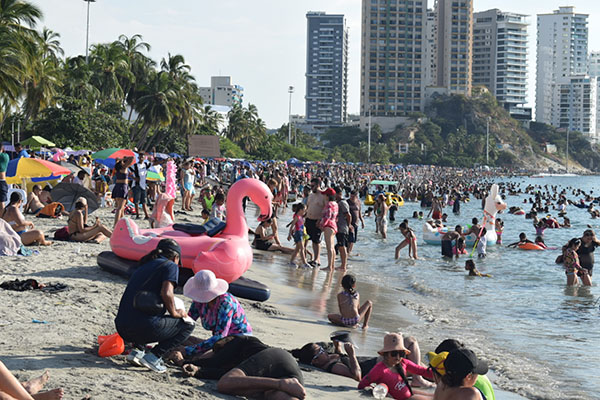 Turismo en las playas de El Rodadero en Santa Marta. Foto derechos reservados EL INFORMADOR 