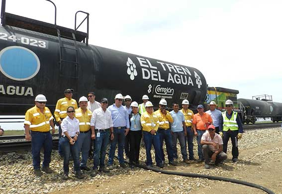 Este es el equipo que se encarga de llevarles a los nativos que habitan en la zona de influencia de la línea férrea.