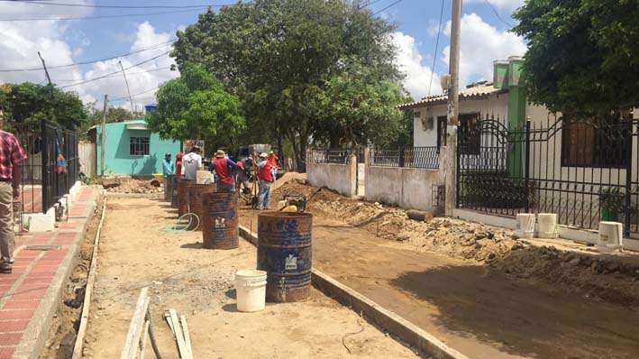 Los dos primeros barrios intervenidos contarán con nueve carreras y tres calles, de las que se lograrán beneficiar más de 200 familias que habitan en estas zonas, además de quienes transitan los alrededores.