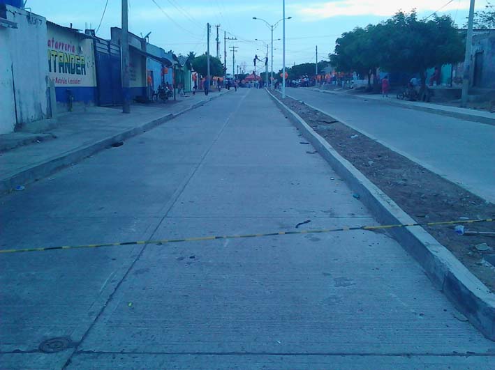 Se construyeron nuevas vías que conforman los barrios Santander, Maicaito y Loma Fresca sobre la calle 6 entre las carreras 19 y 19 y calle 5 de Maicao.