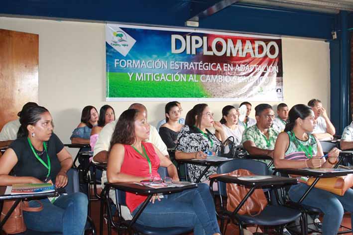 Los asistentes al doplomado en formación estratégica en adaptació y mitigación al cambio climático. 