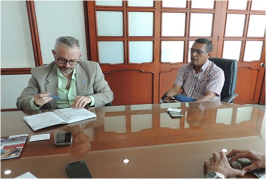 En la Gobernación de La Guajira el Secretario de Apoyo a la gestión, John Fuentes, y los asesores de despacho de la Gobernadora, Rafael Humberto Frías y Manuel Sierra, se reunieron con Cristopher Yeomas, Director del programa de Federación Canadiense y Municipalidades Cisal- Comunidades inclusivas y sostenible para América latina.