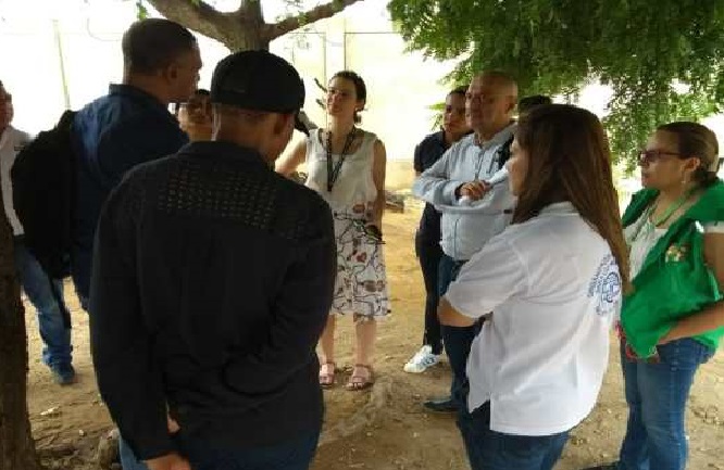 Aspecto de los funcionarios de la Misión Internacional crea espacios saludables para migrantes en Maicao.