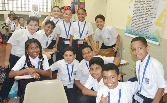 Los finalistas del concurso fueron María Belén Martínez Illidge, del grado primero; María Alejandra Osorio del grado segundo; Jorge Peñalver del grado tercero; Enmanuel Hernández de cuarto grado y Dalva Cristina Rojas Quintero, de quinto grado.