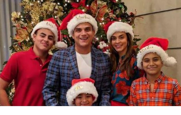 El cantante guajiro aclara el rumor con un video.