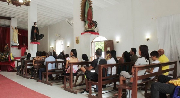Misa de Acción de Gracias que ofreció el alcalde electo de Dibulla, Marlon Amaya Mejía, en el corregimiento de Palomino.