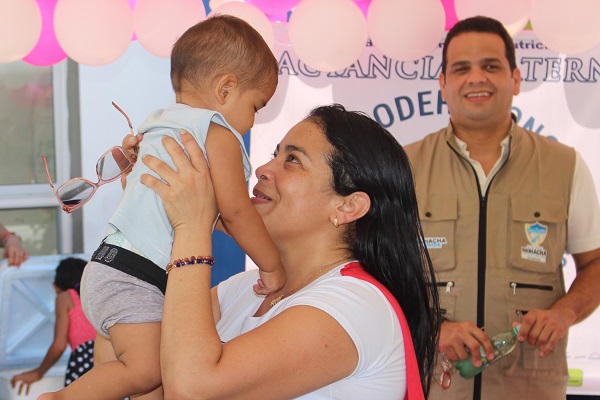 Un momento de alegria para los pequeños, vivieron junto a los funcionarios.