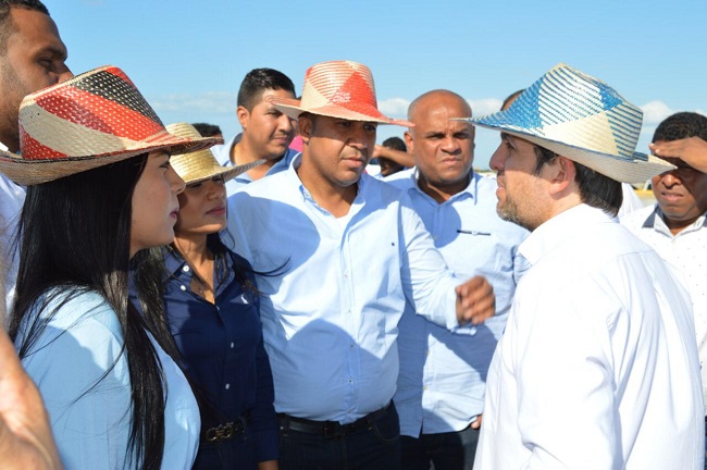 Visita al Distrito de Riohacha del ministro del Deporte, Ernesto Lucena Barrero.