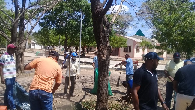 En la actividad también participaron cabildantes del municipio, con la intención de mejorar las condiciones sanitarias.