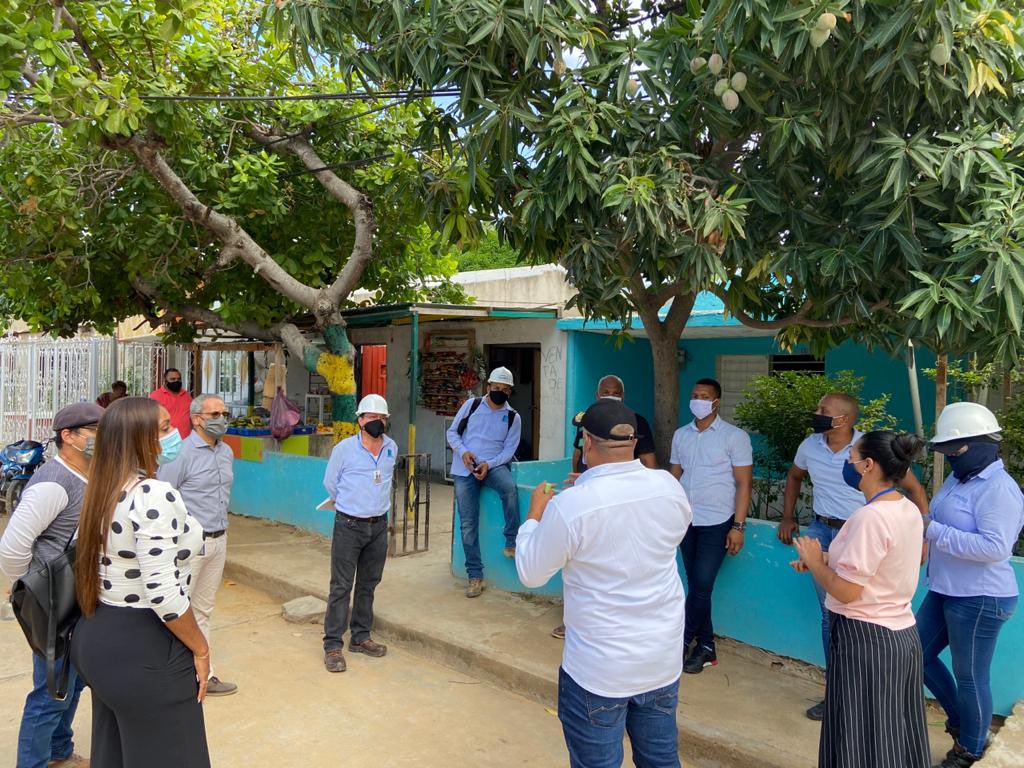 El encuentro se aprovechó para hacer un recorrido e inspeccionar el avance de los trabajos en el barrio Cooperativo.