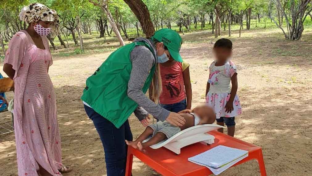 La directora del instituto Lina Arbeláez explicó que siguiendo todos los protocolos de bioseguridad, se recorre La Guajira  para revisar las condiciones nutricionales de los menores.