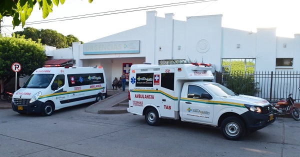 Al hospital San Agustín de Fonseca, fueron llegando los accidentados de las diferentes colisiones que se presentaron en la ciudad y donde mucha gente resultó lesionada.