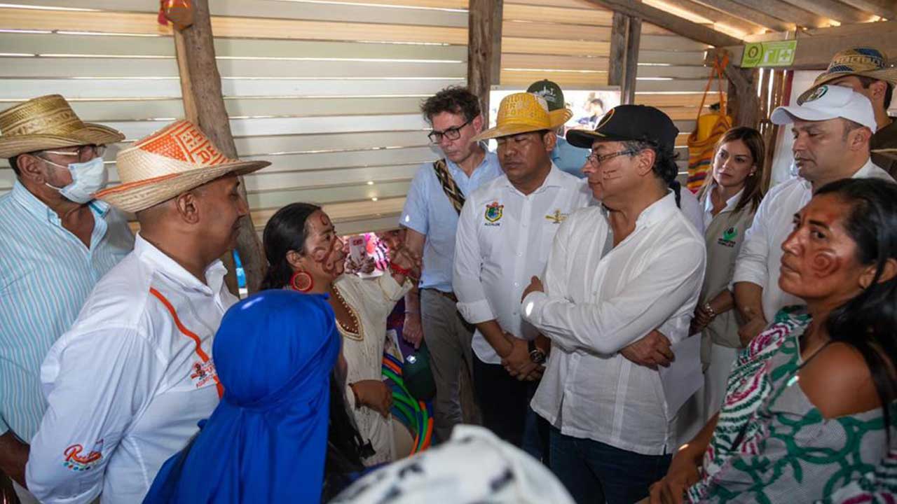 Es la primera vez que el mandatario visita el departamento de La Guajira luego de convertirse en el Presidente de la República. 