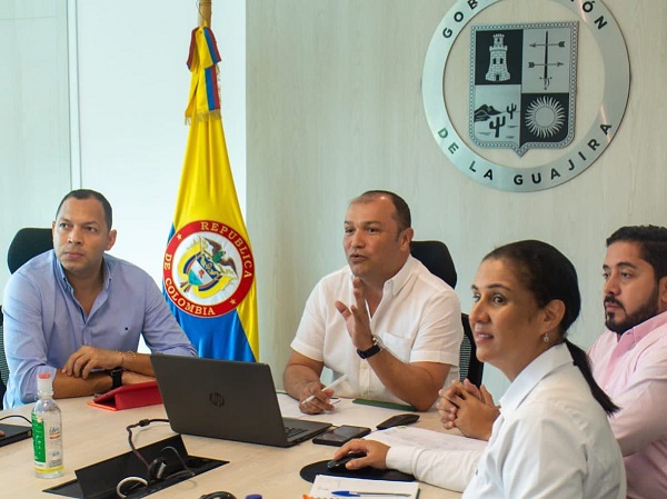 En la reunión estuvieron presentes el gobernador José Jaime Vega, Andrés Restrepo y Félix Crombie, ambos líderes de los proyecto Rubí y Orca. 