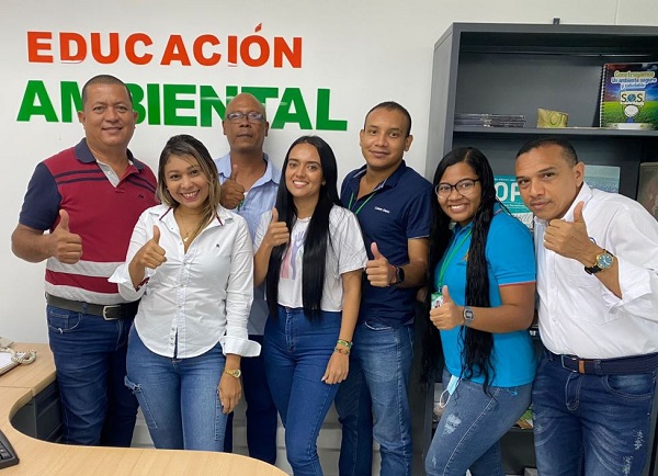 Los funcionarios de CorpoGuajira asignados a Educación Ambiental recibieron reconocimiento por parte de Consejo Directivo de la Autoridad Ambiental.