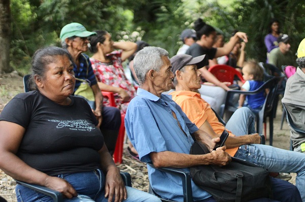 Ese día, fueron invitados los pobladores para socializarle la entrega del servicio de agua en la comunidad.