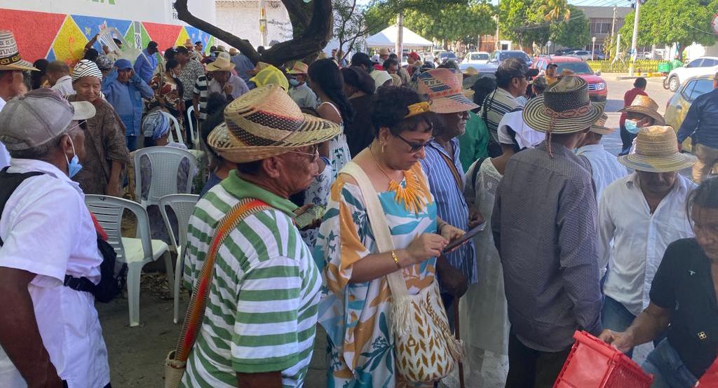 El líder indígena Luis Fernando Hernández, lideró la manifestación pacífica de los wayuu en la tarde de este miércoles en Riohacha
