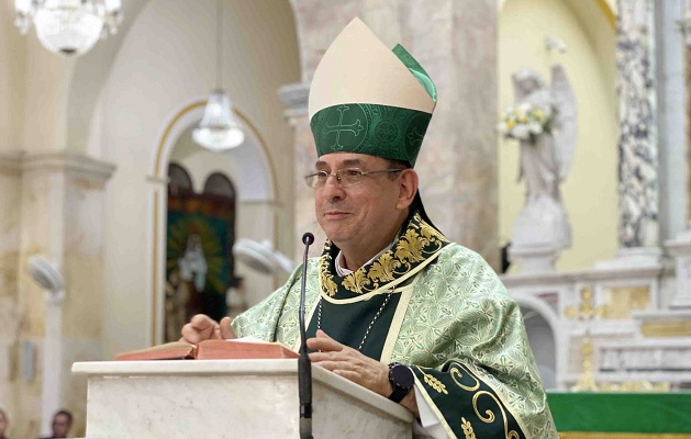 Monseñor Francisco Antonio Ceballos Escobar.