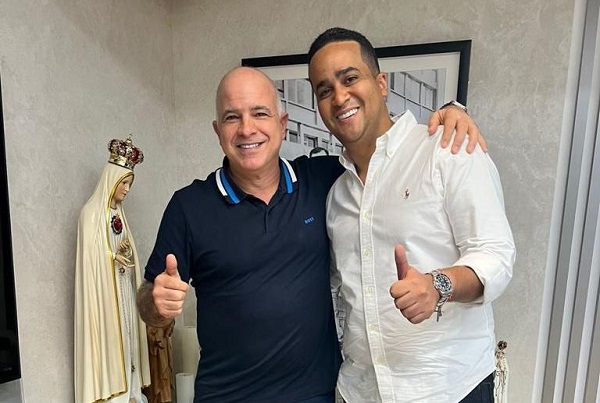 El gobernador de La Guajira Electo Jairo Aguilar visitó las dependencias de Tecnoglass y su propietario, el también guajiro Cristian Daes.