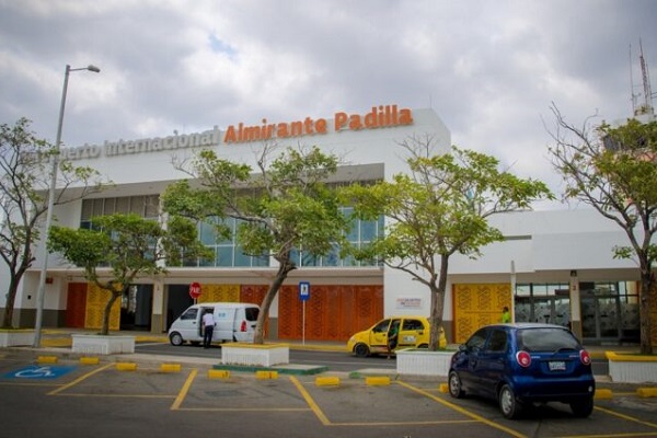 Aeropuerto Almirante Padilla.