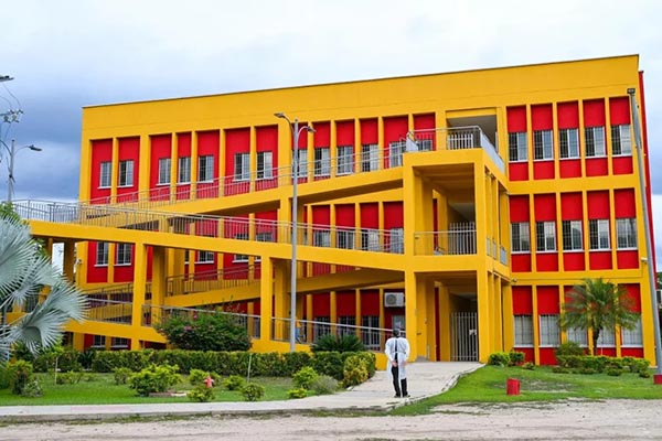 Una de las sedes de la Universidad de La Guajira. Foto Universidad de La Guajira
