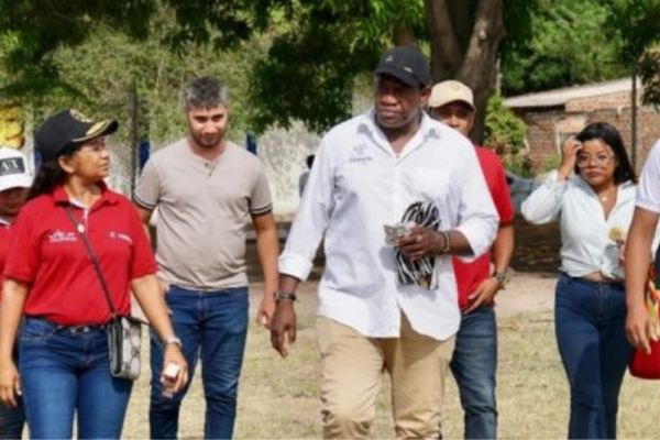 Una mesa de trabajo liderada por el viceministro de Deporte, Manuel Emilio Palacios Blandón, se realizó en Fonseca, en donde quedó plasmado que esa cartera apoyará los Juegos de Paz. Foto cortesía Clímaco 