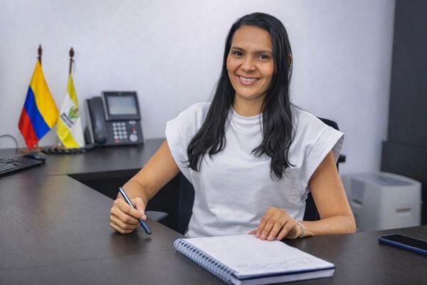 Yeleidys Mercedes Bulla Berrios asumió como directora encargada de Bienestar Familiar en La Guajira