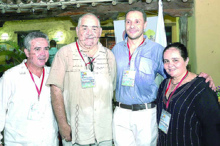 Manuel Ferro Lacouture, Roberto Lacouture Méndez, Francisco Lacouture Vega y Beatriz Ferro Lacouture.