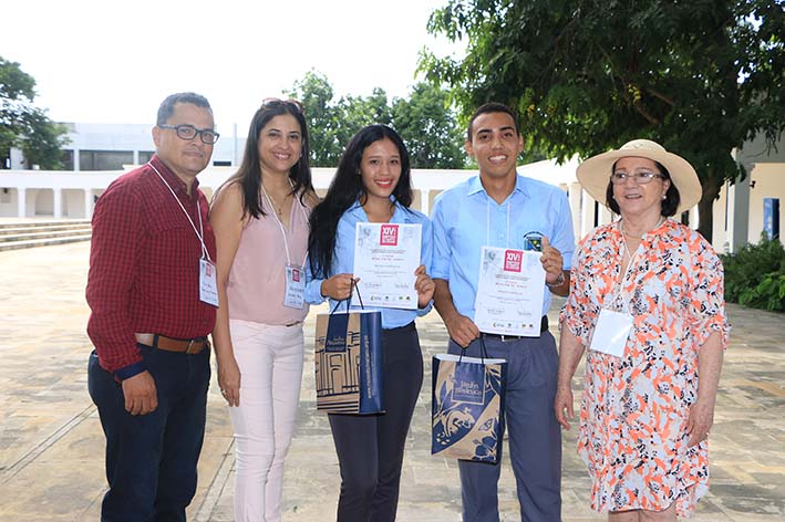 El primer lugar fue para las estudiantes Nicole Fontalvo y Hendri Cantillo de la IED Edgardo Vives Campo con su ponencia ‘Bolívar, Libertador de naciones’.