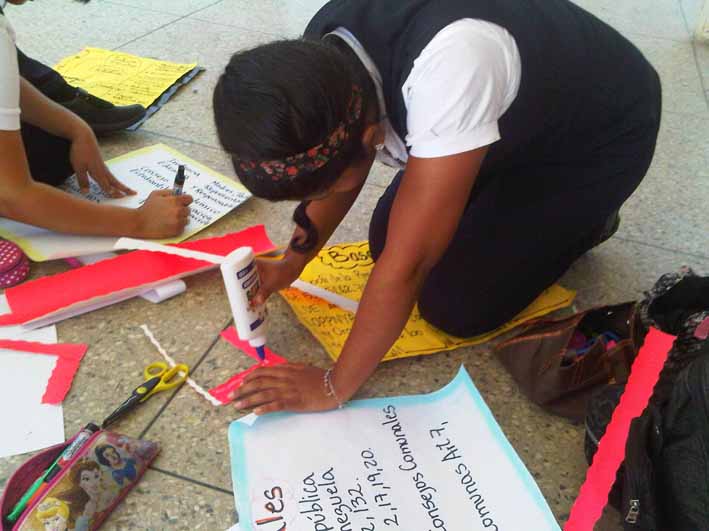 El promotor social planifica las actividades a realizar con el grupo a tratar, de igual manera orienta, apoya y asesora a su grupo.