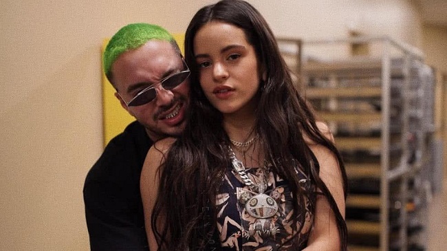 Rosalía y J Balvin comparten su éxito 'Con altura'.