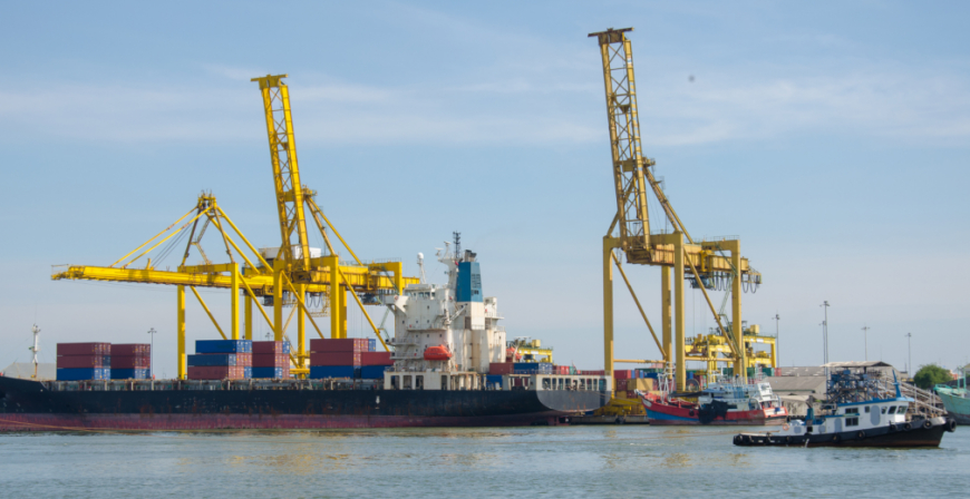 UniGuajira impulsa diplomado virtual sobre logística portuaria y comercio exterior.