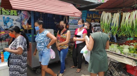 Distrito endurece medidas, arrestarán a quienes no tengan puesto el tapaboca.