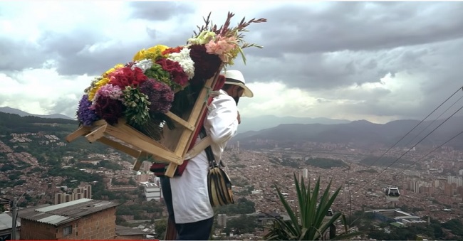 Medellín no se detiene y La Feria de las Flores 2020, escribe una nueva historia. Esta será la primera feria híbrida que se realice en Latinoamérica.