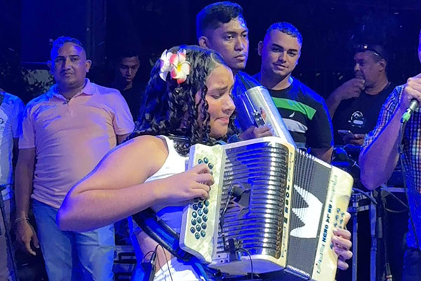 Daila Huelvas, joven acordeonera que se encuentra participando en la edición número 58° del Festival de la Leyenda Vallenata en Valledupar.
