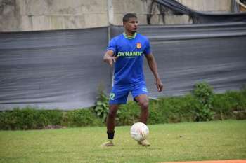 El camaronero Dandy Fernando Choles Gómez es nuevo jugador del fútbol  profesional colombiano.