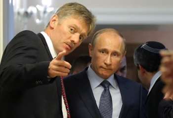 Dmitri Peskov, portavoz del Kremlin junto con el presidente ruso, Vladimir Putin.