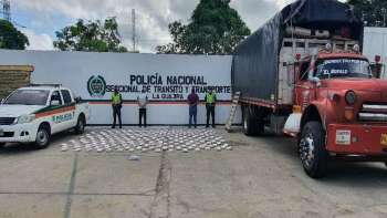 La Policía informó en uno de sus boletines que el primer procedimiento fue cumplido en el kilómetro 53+800 de la vía Palomino – Riohacha.