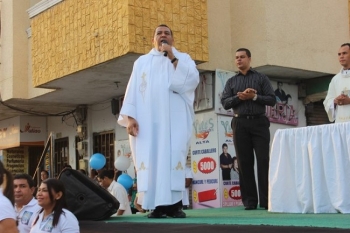Evangelismo en carnaval buscará llevar a la reflexión de quienes se encuentran en los caminos del mal. Evangelismo en carnaval buscará llevar a la reflexión de quienes se encuentran en los caminos del mal.